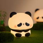 چراغ خواب سیلیکونی پاندا نشسته با نور LED