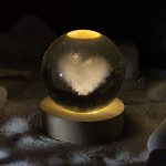 چراغ خواب گوی کریستال طرح قلب